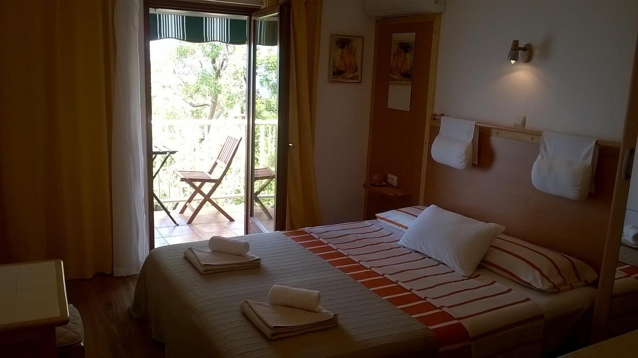 Studios Peric Sveti Stefan Exterior photo
